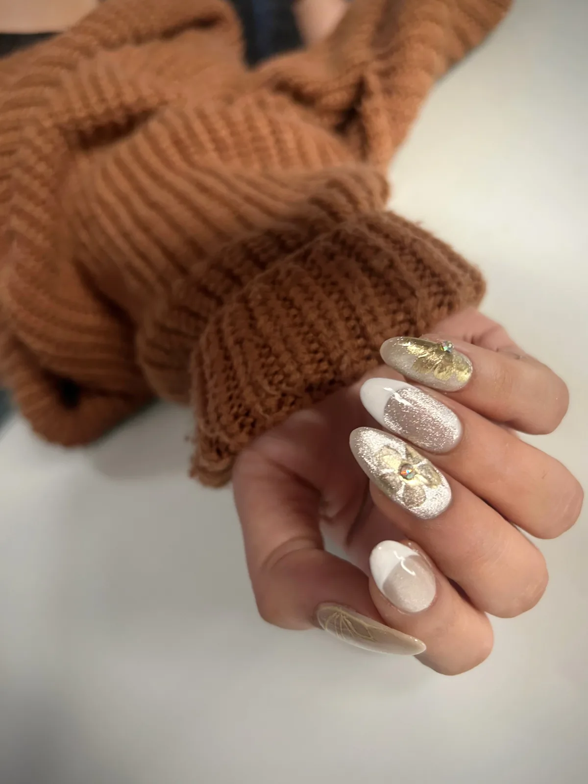 Nail art session at Flaunt by Juhi